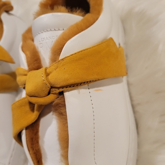 Alexandre Birman Clarita Bow Sneaker - Picture 5 of 9